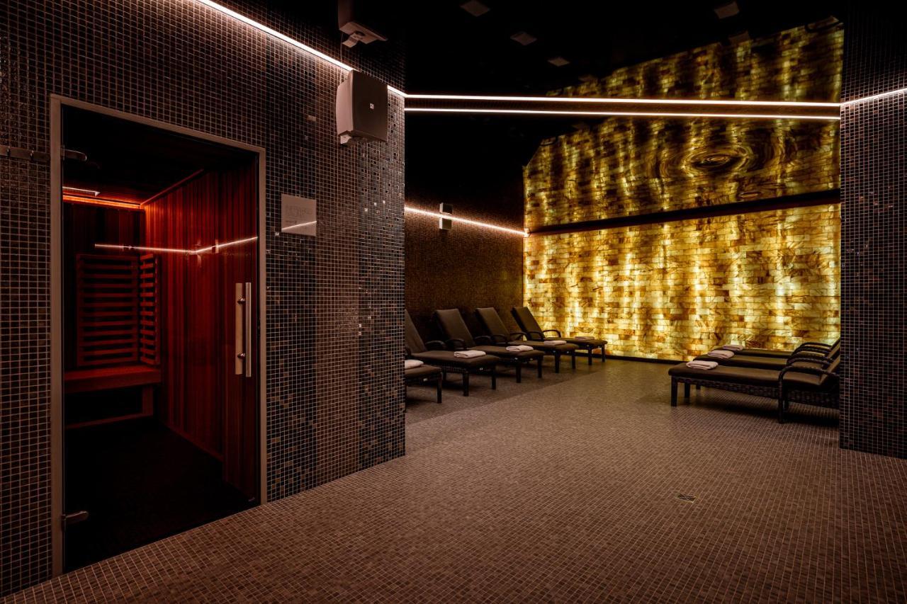 Platinum Mountain Hotel&Spa Шклярска Поремба Екстериор снимка The spa at The Dorchester